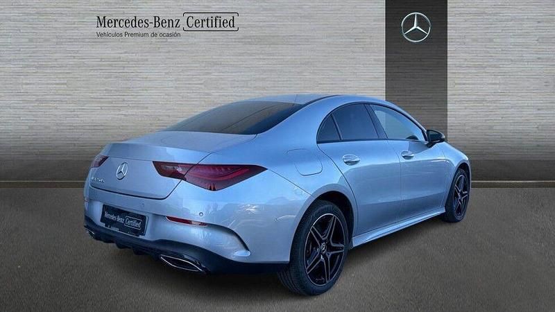 Usado Mercedes CLA250e 163 CV (119 kW) 2024 Gris Berlina