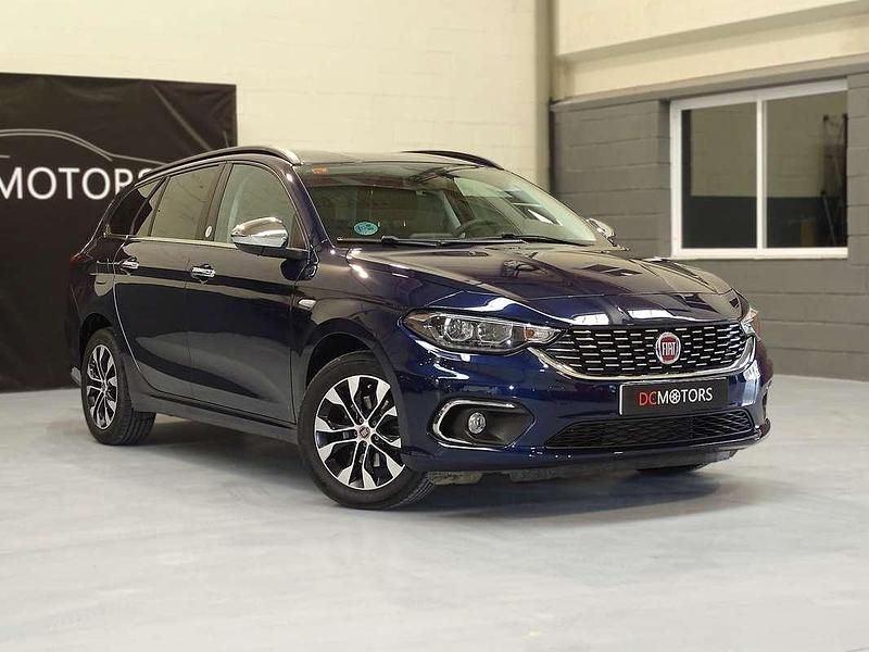Usado Fiat Tipo Mirror 120 CV (88 kW) 2019 Familiar