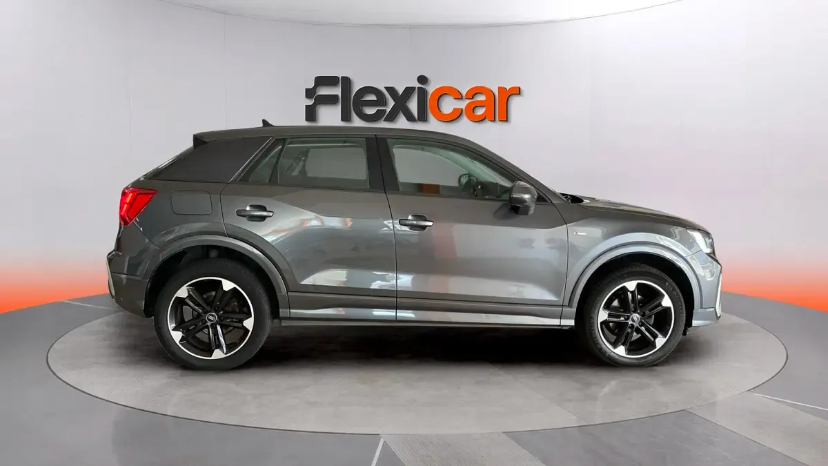 Usado Audi Q2 Premium 150 CV (110 kW) 2021 Gris SUV