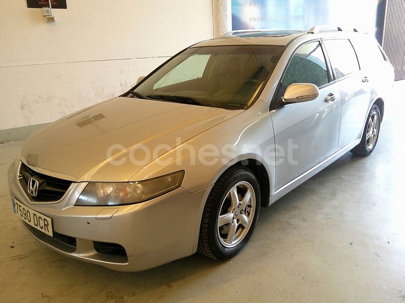 Gris / plata Usado 2004 Honda Accord Executive Familiar | 1730 € (Super precio) - Imagen 1/4
