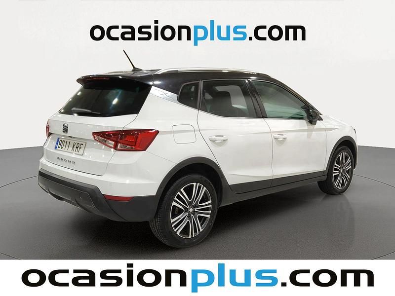 Usado Seat Arona Ecomotive 115 CV (84 kW) 2018 Blanco SUV