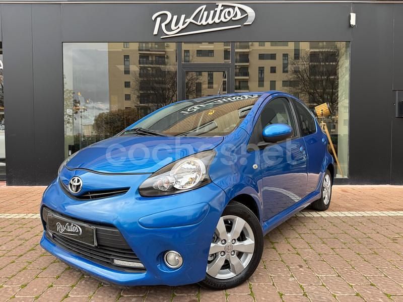 Azul Usado 2012 Toyota Aygo City Utilitario | 5999 € (Un poco caro) - Imagen 1/4