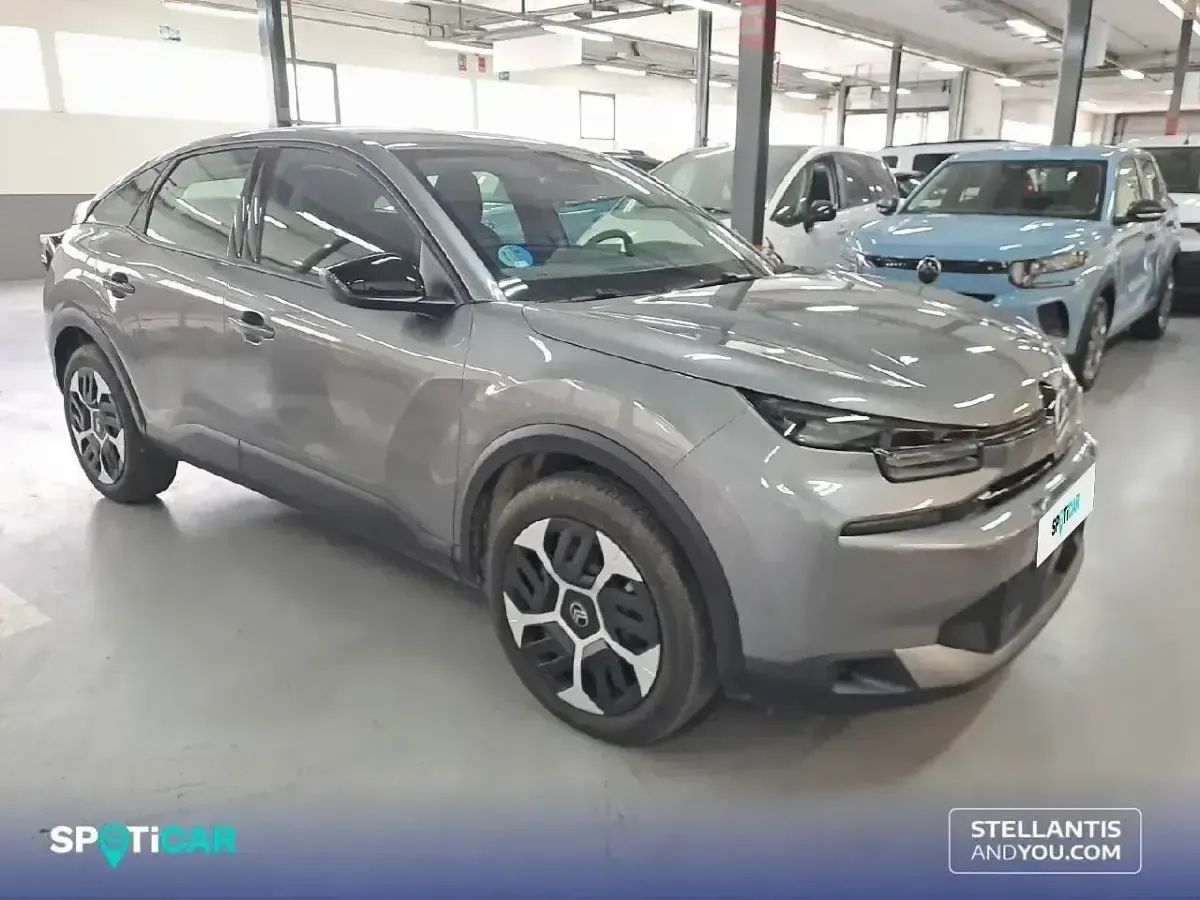 Usado Citroën C4 136 CV (100 kW) 2025 Gris SUV