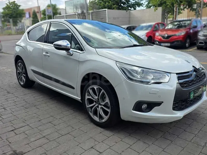Usado Citroën DS4 200 CV (147 kW) 2011 Blanco Utilitario