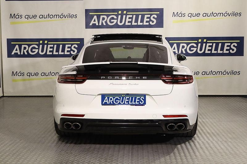 Usado Porsche Panamera 550 CV (404 kW) 2017 Blanco Familiar