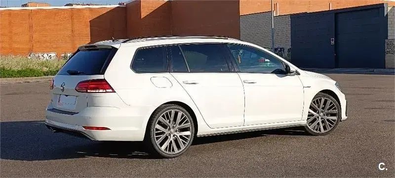 Usado VW Golf VII GTD 184 CV (135 kW) 2018 Blanco Familiar