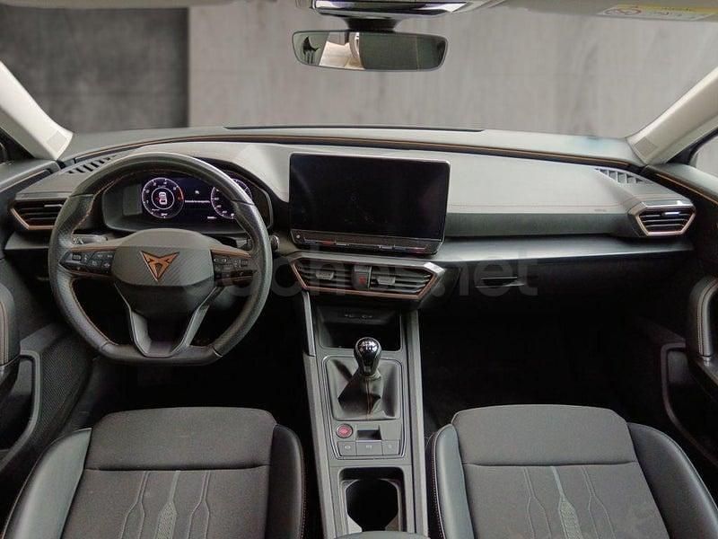 Usado Cupra Formentor 150 CV (110 kW) 2023 Gris / plata SUV