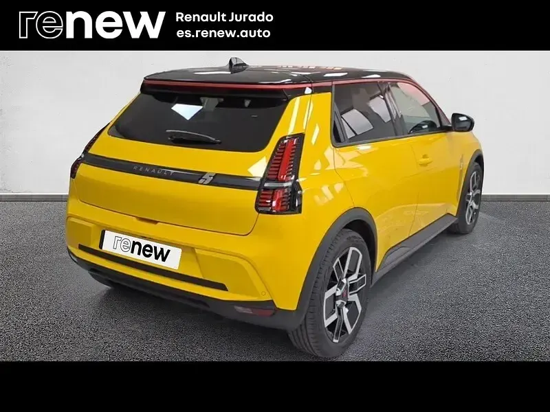 Begagnad Renault R5 Techno 110 kW (150 HK) 2025 Gul Halvkombi