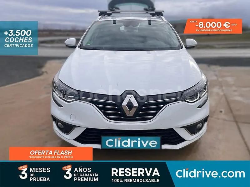 Usado Renault Mégane GrandTour Zen 130 CV (95 kW) 2016 Blanco Familiar