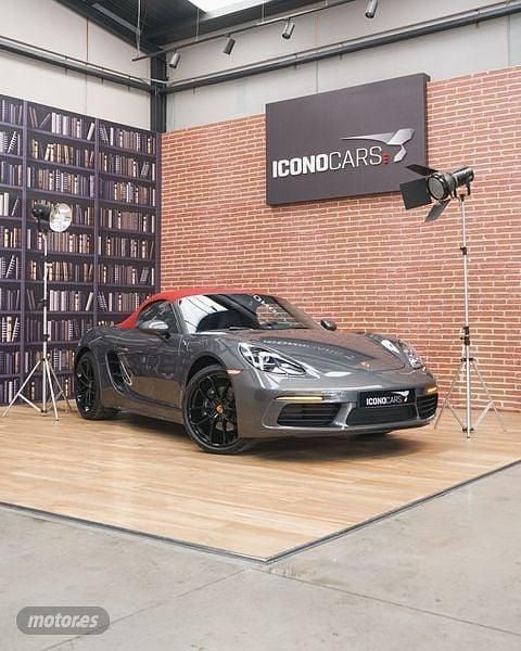Gris / plata Usado 2024 Porsche 718 Boxster Descapotable | 89.900 € (Precio justo) - Imagen 1/4