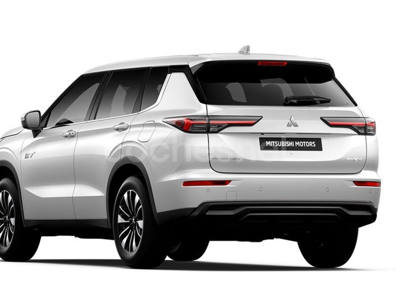 Nuevo Mitsubishi Outlander P-HEV Motion 306 CV (225 kW) 2025 Blanco SUV