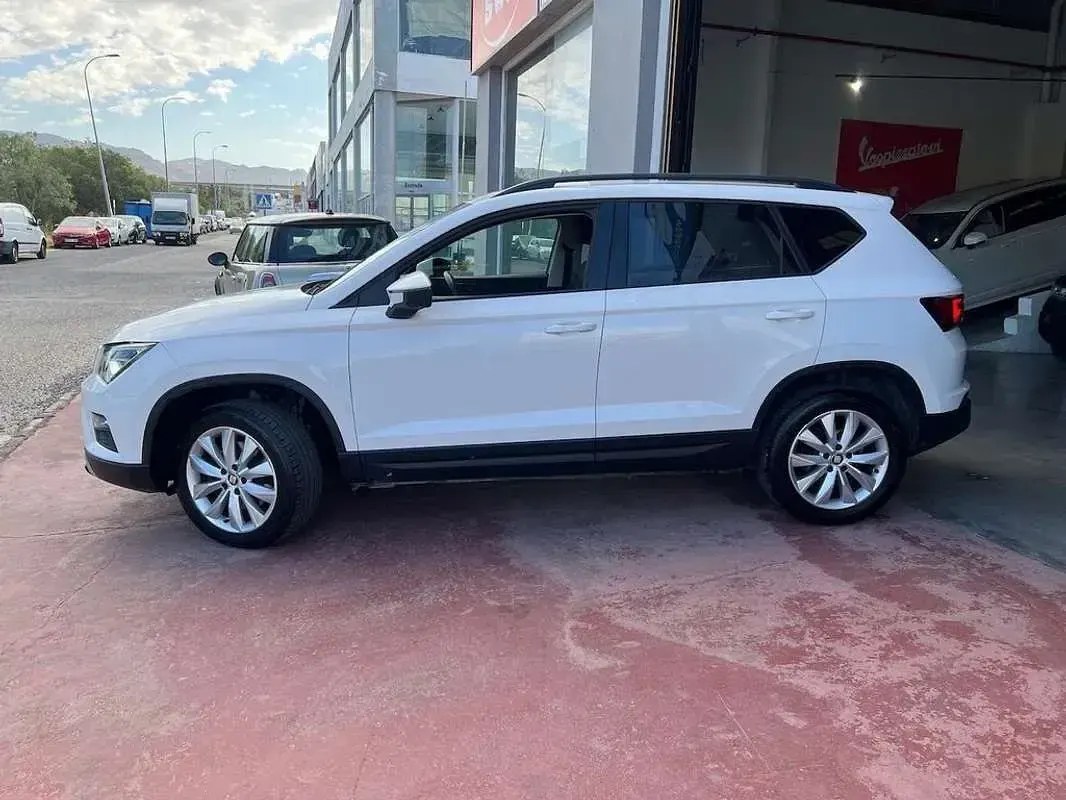 Usado Seat Ateca Ecomotive 116 CV (85 kW) 2017 Blanco SUV