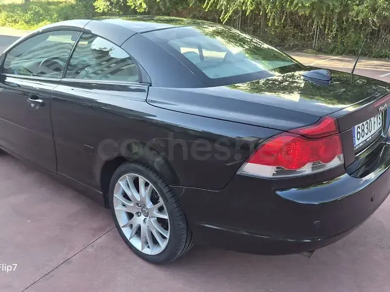 Usado Volvo C70 Summum 220 CV (161 kW) 2007 Negro Descapotable