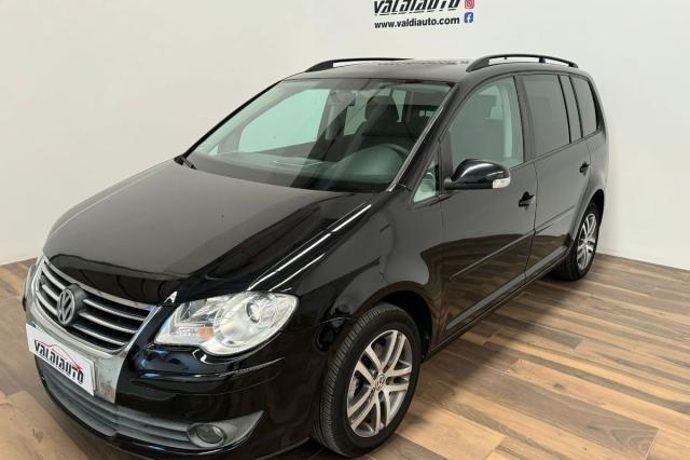 Usado 2007 VW Touran Monovolumen | 9900 € (Caro) - Imagen 1/4