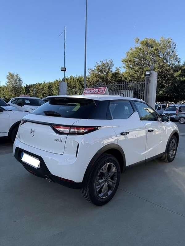 Usado DS Automobiles DS3 Crossback Chic 111 CV (81 kW) 2021 Blanco SUV
