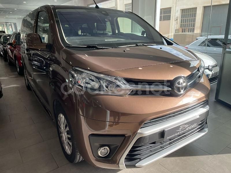 Usado Toyota Proace Verso Plus 177 CV (130 kW) 2023 Marrón Familiar