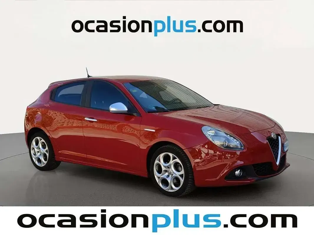 Usado Alfa Romeo Giulietta 120 CV (88 kW) 2018 Rojo Utilitario