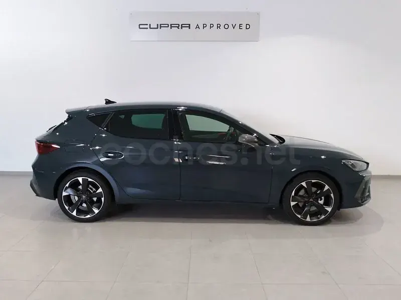 Usado Cupra Leon 204 CV (150 kW) 2025 Azul Berlina