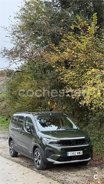 Usado Peugeot Rifter GT 130 CV (95 kW) 2024 Verde Monovolumen