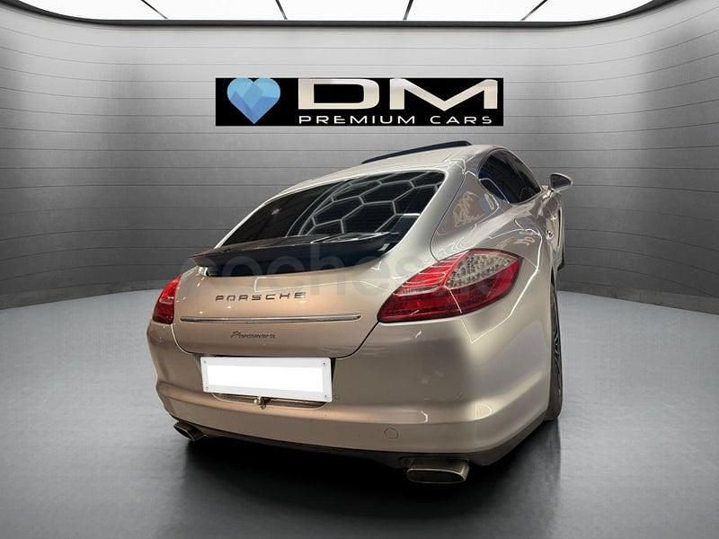 Usado Porsche Panamera Platinum Edition 299 CV (219 kW) 2012 Gris / plata Utilitario