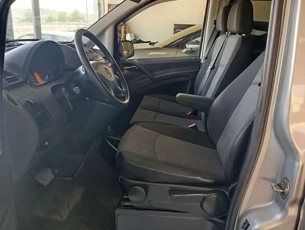 Usado Mercedes Vito 136 CV (100 kW) 2013 Gris Van