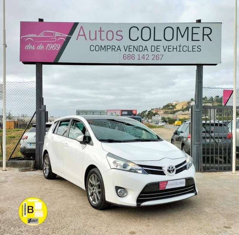 Blanco Usado 2014 Toyota Verso Comfort Monovolumen | 11.900 € (Un poco caro) - Imagen 1/4