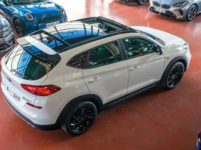 Usado Hyundai Tucson N Line 136 CV (100 kW) 2020 Blanco SUV