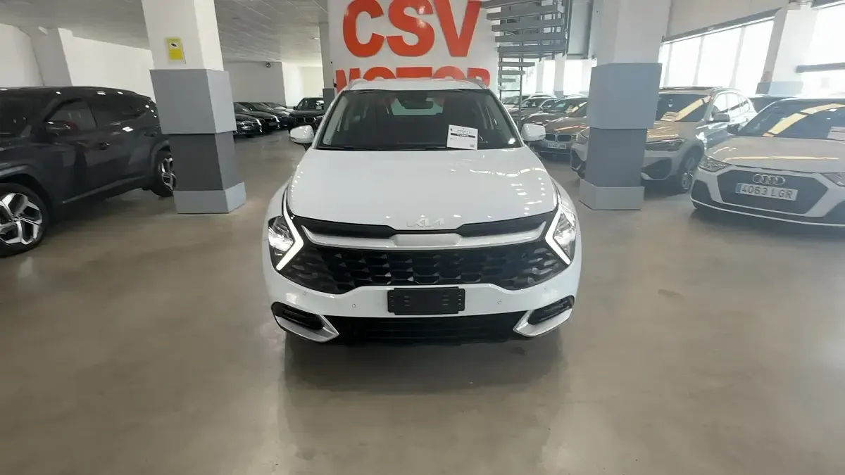 Usado Kia Sportage 136 CV (100 kW) 2023 Blanco SUV