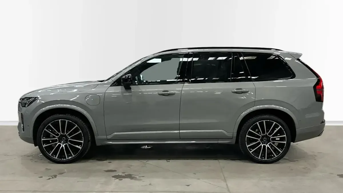 Usado Volvo XC90 Ultimate 455 CV (334 kW) 2025 Gris SUV