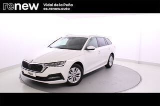 Blanco Usado 2022 Skoda Octavia Ambition Familiar | 20.990 € (Buen precio) - Imagen 1/4