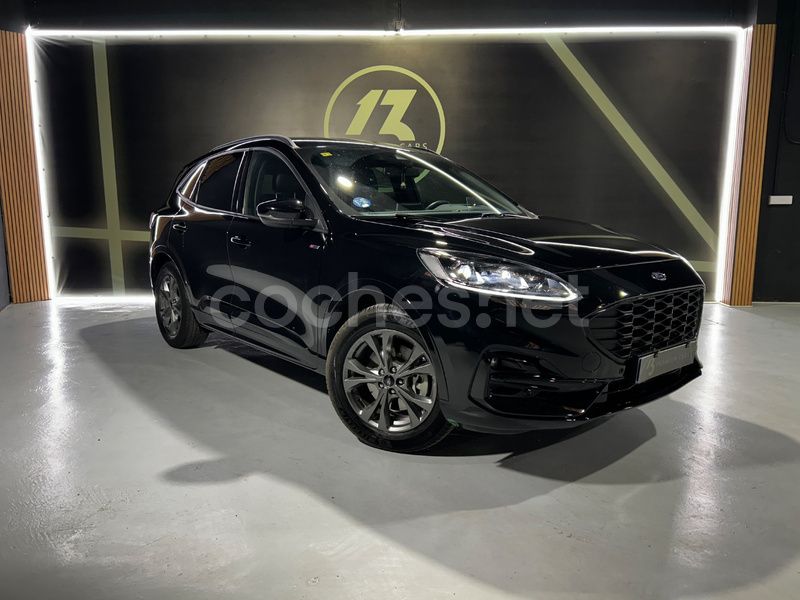 Negro Usado 2020 Ford Kuga ST-Line SUV | 21.900 € (Precio justo) - Imagen 1/4