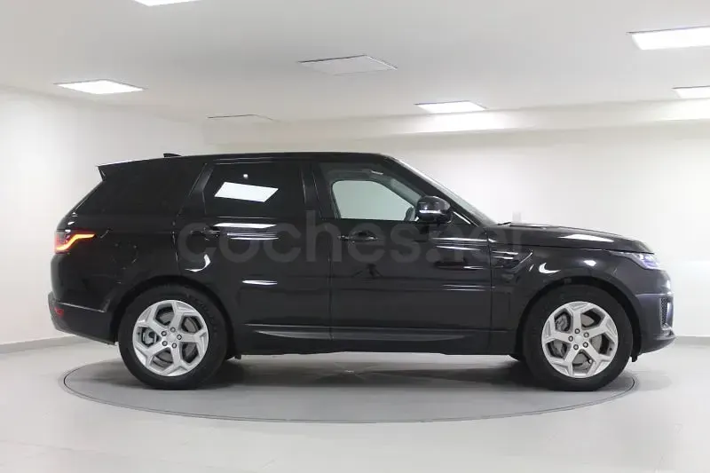 Begagnad Land Rover Range Rover Sport S 249 HK (183 kW) 2021 Svart SUV