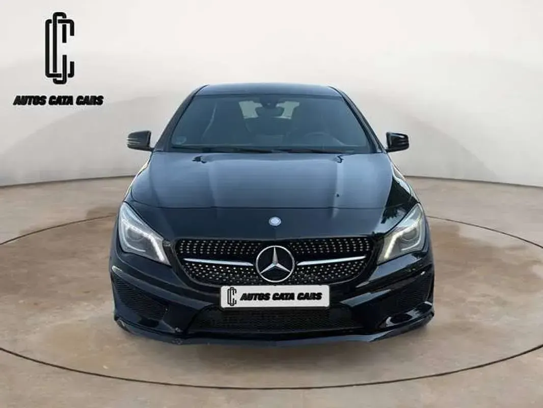 Usado Mercedes CLA200 136 CV (100 kW) 2016 Negro Coupe