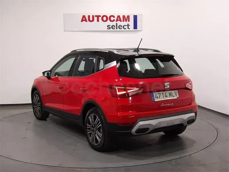 Usado Seat Arona Xperience 110 CV (80 kW) 2023 Rojo SUV