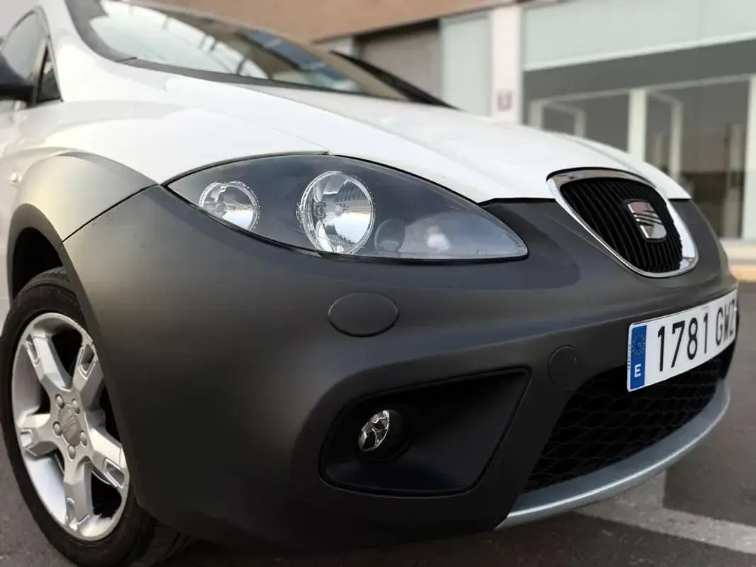 Usado Seat Altea Style 140 CV (102 kW) 2010 Blanco Monovolumen