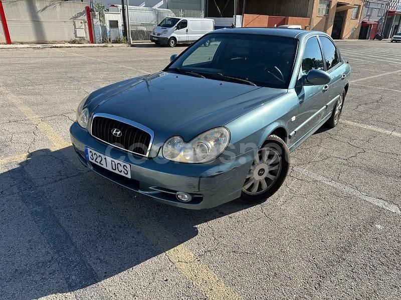 Gris / plata Usado 2004 Hyundai Sonata GLS Berlina | 1990 € - Imagen 1/4