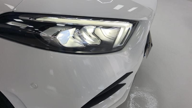Usado Mercedes A250 Advanced 218 CV (160 kW) 2023 Blanco Berlina