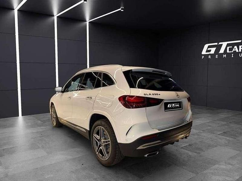 Usado Mercedes GLA250 AMG 218 CV (160 kW) 2025 Blanco SUV