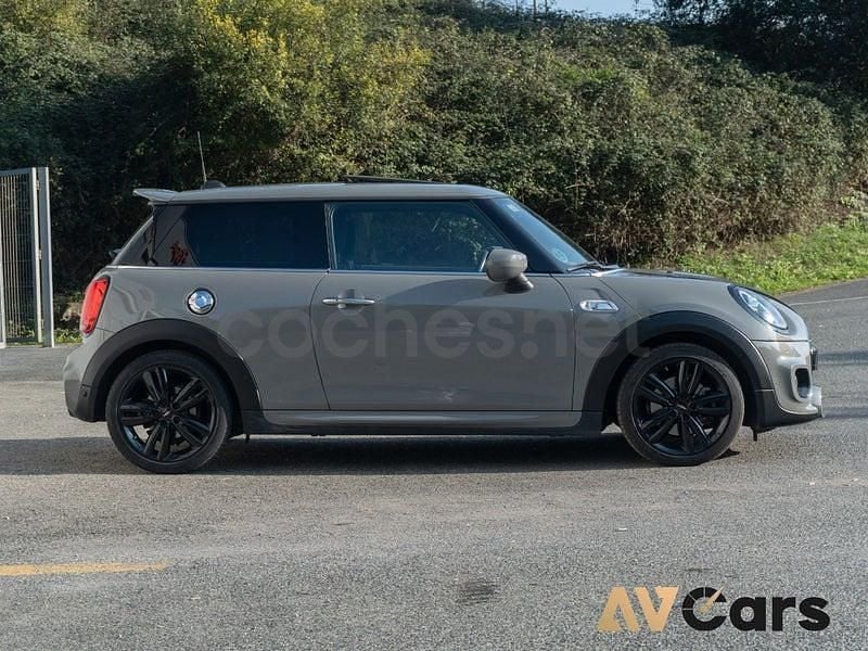 Usado Mini Cooper S 178 HP (130 kW) 2020 Cinzento Citadino