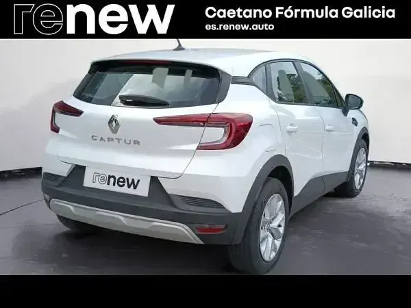 Usado Renault Captur Intens 100 CV (73 kW) 2022 Blanco SUV