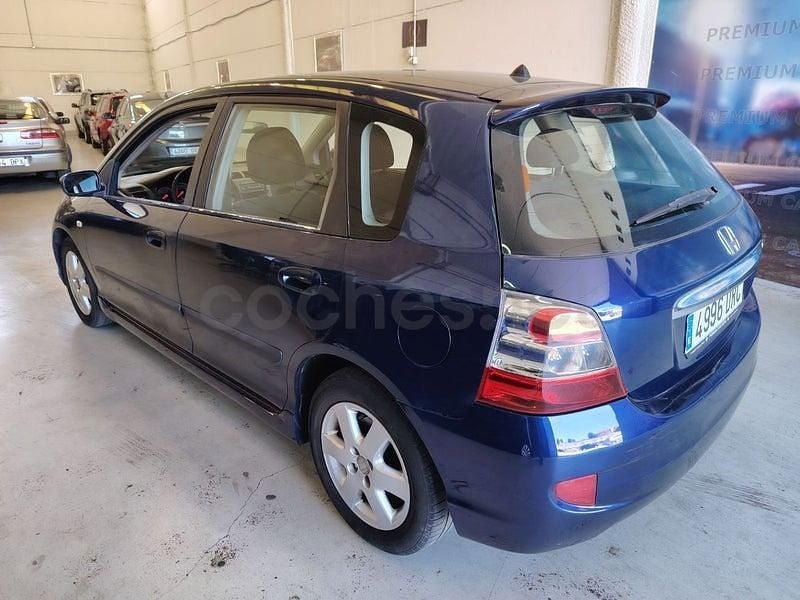 Usado Honda Civic LS 110 CV (80 kW) 2005 Azul Berlina