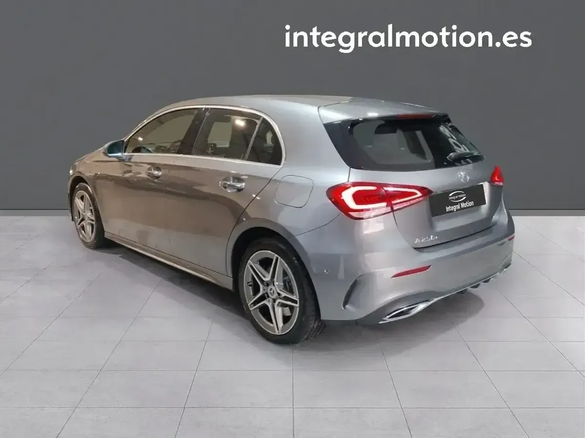 Usado Mercedes A250 218 CV (160 kW) 2020 Gris Berlina