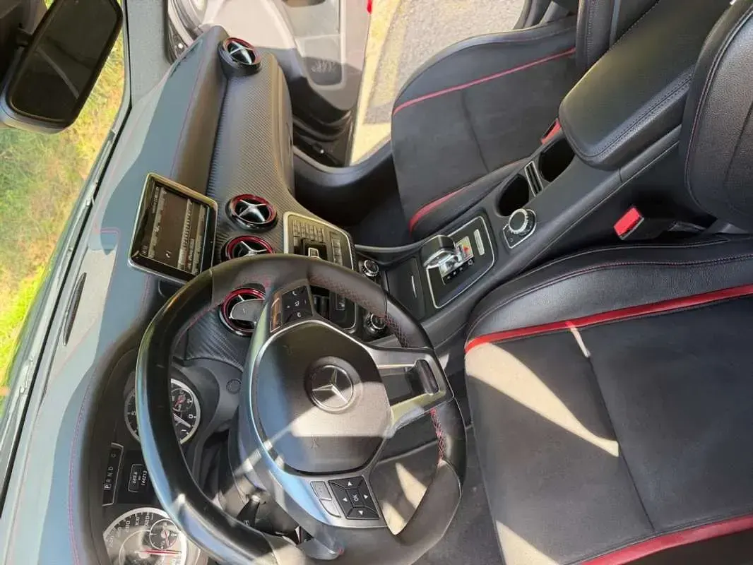 Usado Mercedes A45 AMG AMG 360 CV (264 kW) 2014 Negro Utilitario