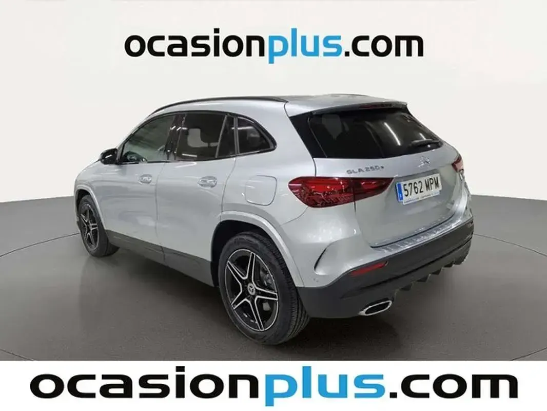 Begagnad Mercedes GLA250 218 HK (160 kW) 2024 Silver SUV
