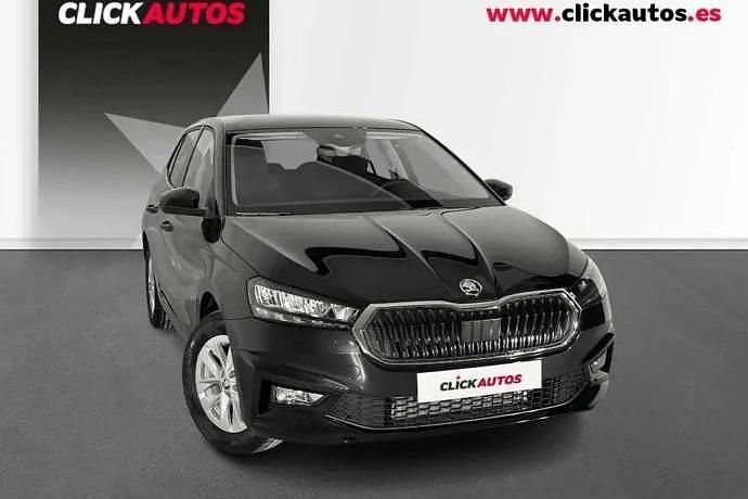 Usado Skoda Fabia Selection 115 CV (84 kW) 2025 Blanco Utilitario
