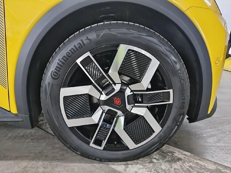 Usado Renault R5 Techno 88 kW (120 CV) 2025 Amarillo pop Utilitario