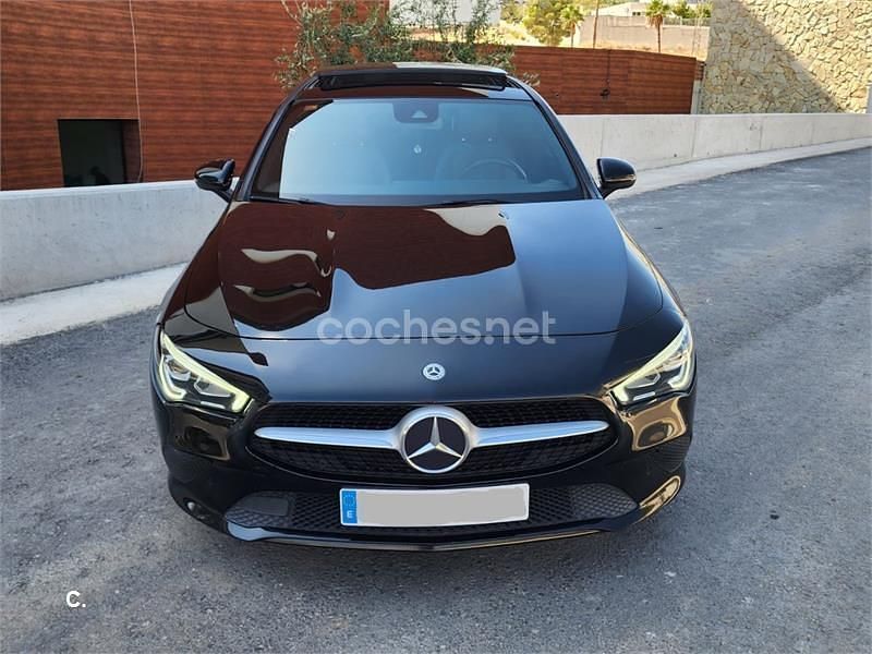 Negro Usado 2020 Mercedes CLA180 Shooting Brake Familiar | 23.900 € (Precio justo) - Imagen 1/4