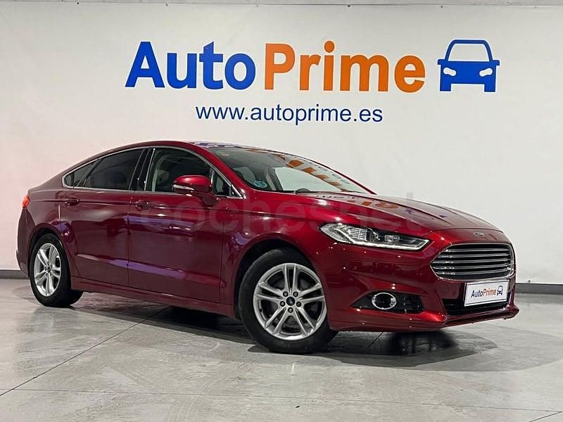 Usado Ford Mondeo Titanium 150 CV (110 kW) 2017 Granate Berlina