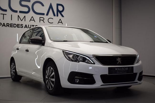 Usado Peugeot 308 Style 100 CV (73 kW) 2018 Blanco Berlina
