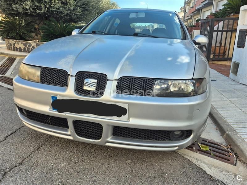 Gris / plata Usado 2004 Seat Leon FR Berlina | 4300 € (Precio justo) - Imagen 1/4